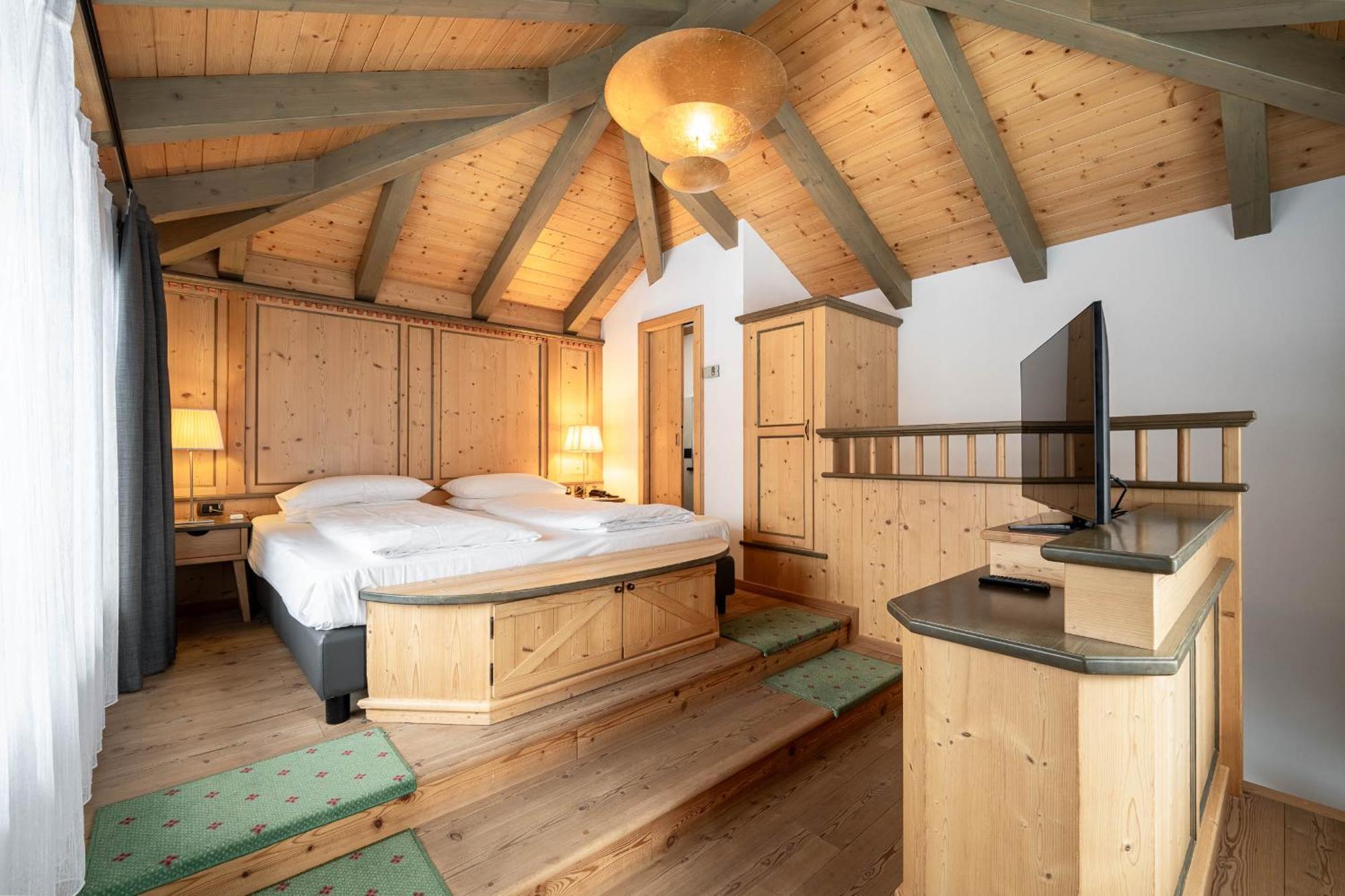Croce Bianca Leisure & Spa Hotel Canazei Luaran gambar