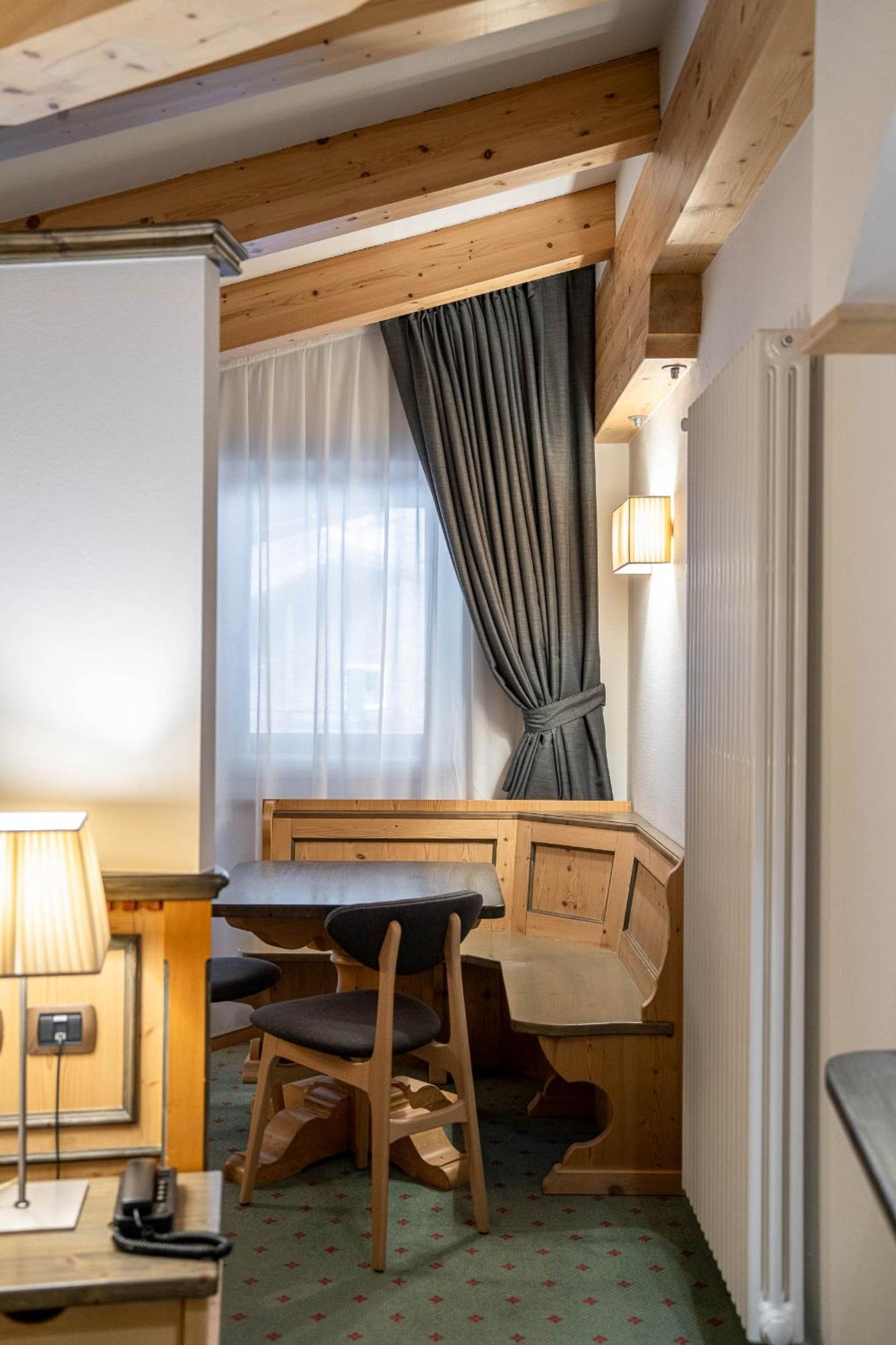 Croce Bianca Leisure & Spa Hotel Canazei Luaran gambar