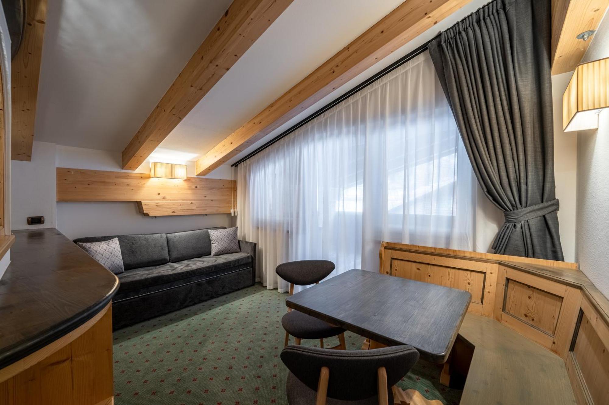 Croce Bianca Leisure & Spa Hotel Canazei Luaran gambar